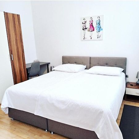 Apartment Ory 2 Between The Beach And City Center พูลา ภายนอก รูปภาพ