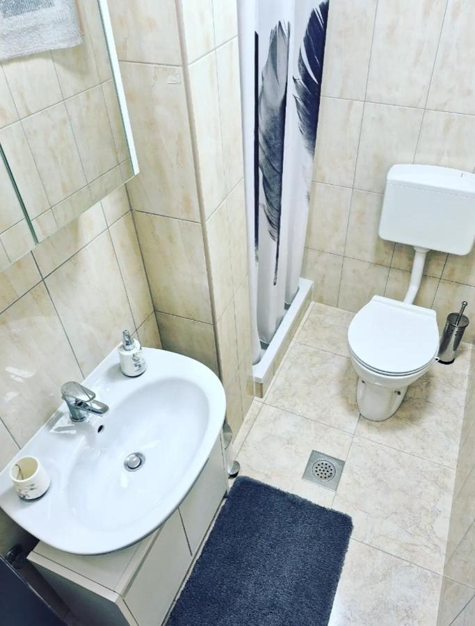 Apartment Ory 2 Between The Beach And City Center พูลา ภายนอก รูปภาพ